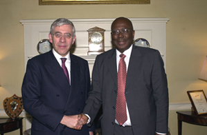 President Kabbah and The UK Foreign Minister Jack Straw at 10 Downing Street, London