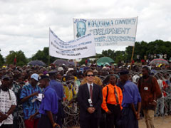 Crowds of People out to welcome President Kabbah